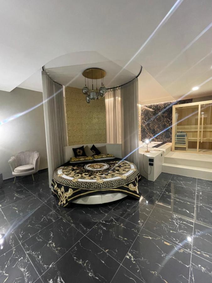 Versace Luxury Room Corleone Exterior foto